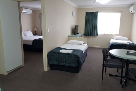 Earls Court Motor Inn - Accommodation Cairns 6