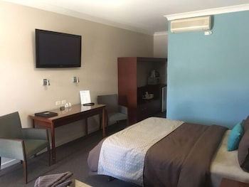 Pastoral Hotel Motel - Accommodation Cairns 0