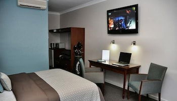 Pastoral Hotel Motel - Accommodation Cairns 2