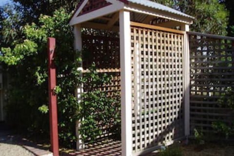 Best Choice B & B & Accommodation Mansfield - Accommodation Cairns 0