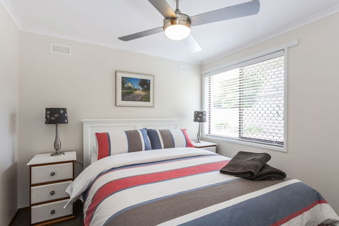 Beachfront Cottages Torquay - Accommodation Cairns 1