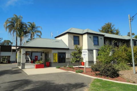 Narrabri Motel And Caravan Park - Accommodation Cairns 0