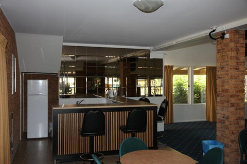 Tuncurry Lakes Resort - Accommodation Cairns 1