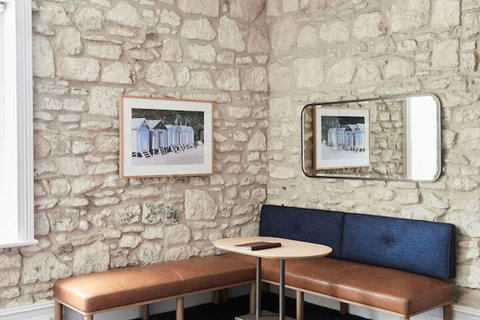 Hotel Sorrento - Accommodation Cairns 6