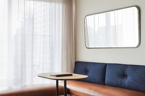 Hotel Sorrento - Accommodation Cairns 2