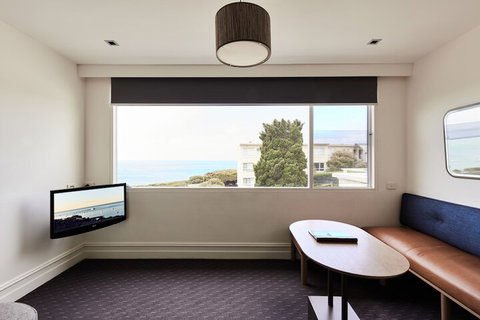 Hotel Sorrento - Accommodation Cairns 4