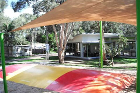 Budgewoi Holiday Park - Accommodation Cairns 3