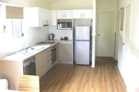 Budgewoi Holiday Park - Accommodation Cairns 7