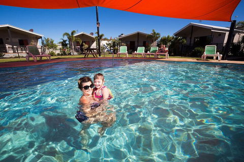 Broadwater Tourist Park - Accommodation Cairns 2