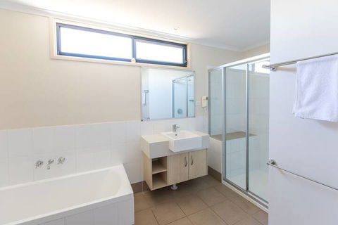 Broadwater Tourist Park - Accommodation Cairns 4