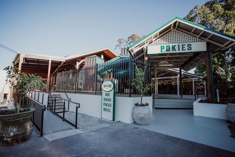 Wallaby Hotel - Accommodation Cairns 0