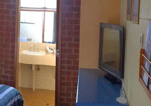 Milawa Motel - Accommodation Cairns 4