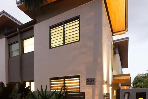 Villa Mercedes Luxury Villa - Accommodation Cairns 1