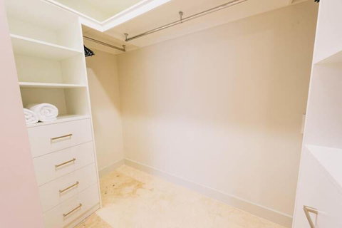 Villa Mercedes Luxury Villa - Accommodation Cairns 6