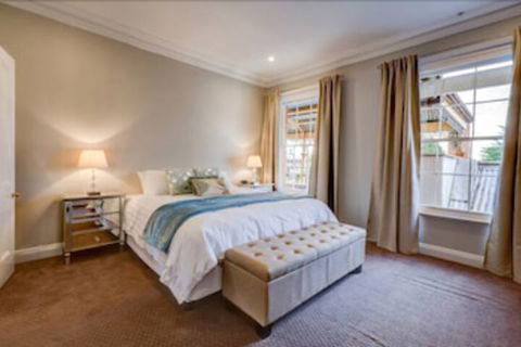 Bathurst Royal Apartments - Accommodation Cairns 1