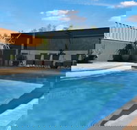 Aaok Moondarra Accommodation Village - Accommodation Cairns