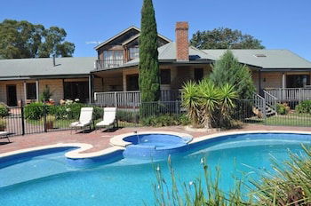 The George At Yering - Accommodation Cairns 1