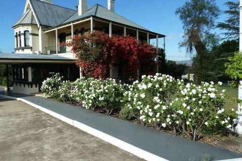 Airlie House Motor Inn - Accommodation Cairns 3