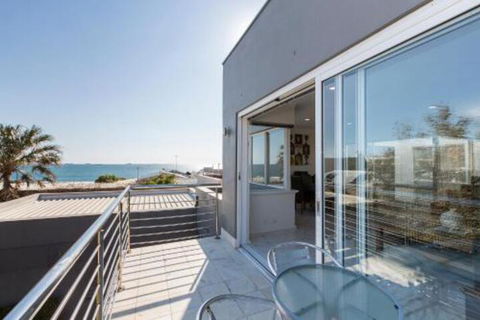 Cottesloe Beach House II - Accommodation Cairns 2