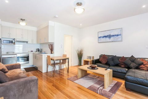 Anglesea River Apartments - Accommodation Cairns 6