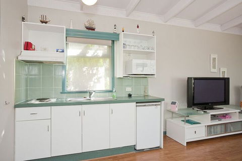 Anglesea River Apartments - Accommodation Cairns 3