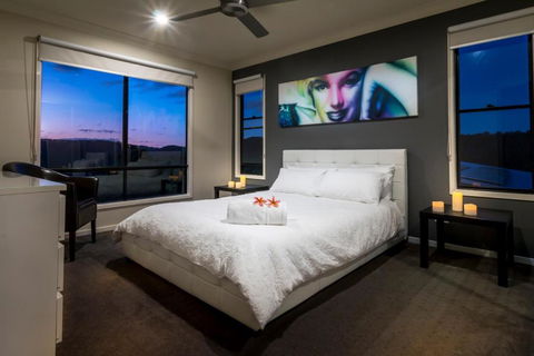 The Mountain View Retreat - Accommodation Cairns 1