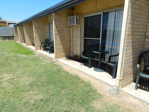 Best One Motel - Accommodation Cairns 1
