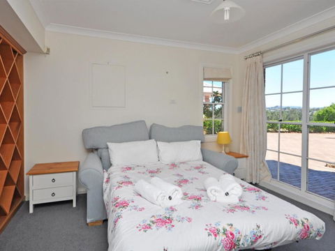 Beggars Bridge Vineyard Homestead W / Pool + Wifi + Tennis + Vineyard - Accommodation Cairns 3