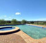 Beggars Bridge Vineyard Homestead w / pool  wifi  tennis  vineyard - Accommodation Cairns