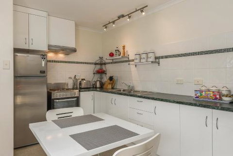 Moonrise View Apartment - Accommodation Cairns 1