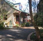 Ballarat cottages incorporating yarrowee cottage  Admirals cottage - Accommodation Cairns