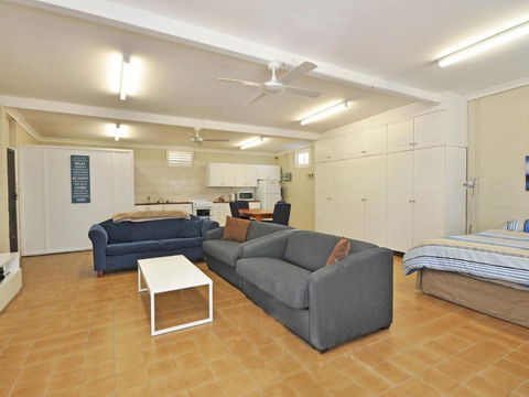 The Studio On The Lake At Fishing Point Lake Macquarie Honestly Put The Line In & Catch Fish - Accommodation Cairns 1