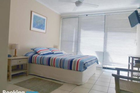 Cylinder Cove 1 - Accommodation Cairns 4