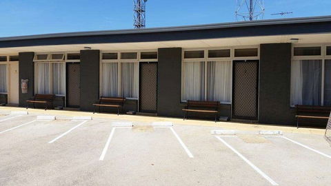 Belmore Motor Inn - Accommodation Cairns 4