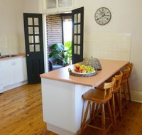 The Bank B  B West Wyalong - Accommodation Cairns