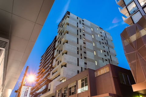 District South Yarra - Accommodation Cairns 1