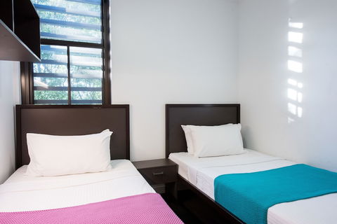 Racecourse Space Pop Up - Accommodation Cairns 3