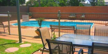 Aaron Inn Motel - Accommodation Cairns 1