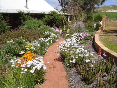 Hillside Country Retreat - Accommodation Cairns 1