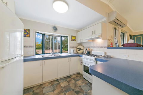 Hillside Country Retreat - Accommodation Cairns 4