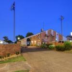 All Travellers Motor Inn - Accommodation Cairns 0