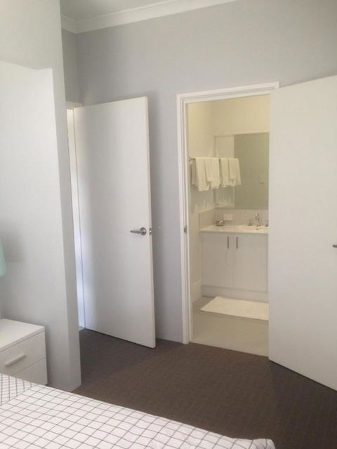 Eden Beach Holiday Getaway - Accommodation Cairns 5