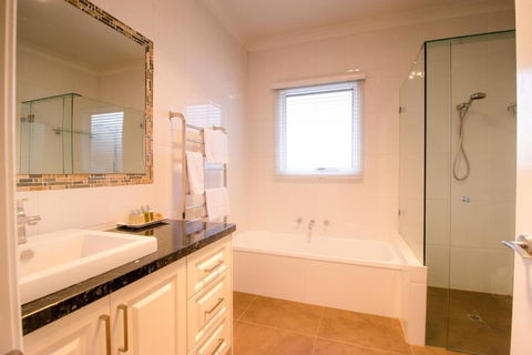 Lithgow Falls Marysville - Accommodation Cairns 3