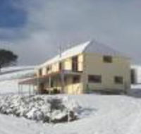 28 gates Luxury Farmstay  Fishery - Accommodation Cairns