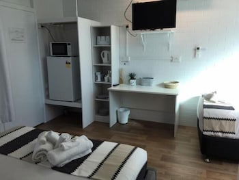 Proserpine Motel - Accommodation Cairns 1