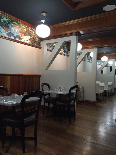 International Hotel - Accommodation Cairns 2