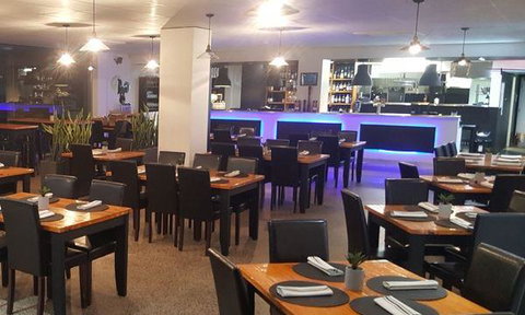 NINE 50 Restaurant & Bar - Accommodation Cairns 7