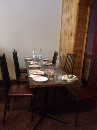 Zara Restaurant - Accommodation Cairns 0