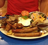 Lazy Moe's - Accommodation Cairns