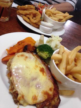 Commercial Hotel - Accommodation Cairns 0